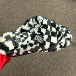 UGG checkered slippers